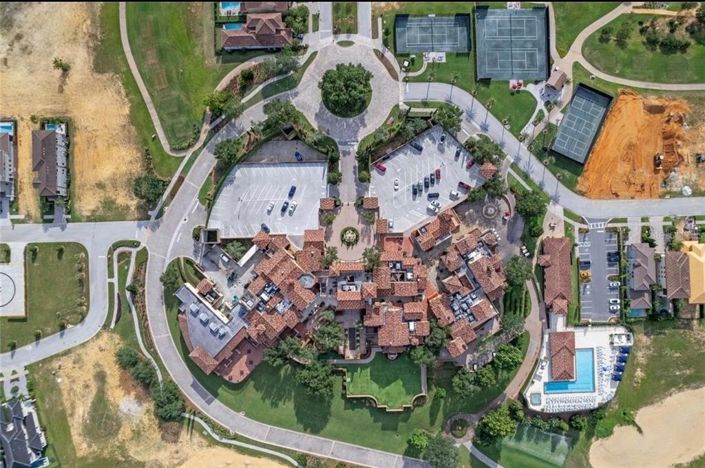 Image No.18-5 Bed House for sale