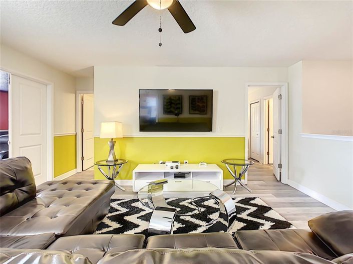 Image No.28-8 Bed House for sale