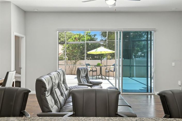 Image No.11-4 Bed House for sale