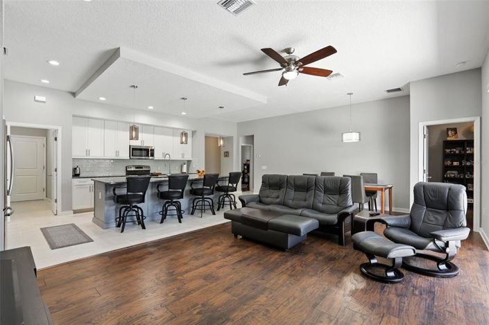 Image No.13-4 Bed House for sale