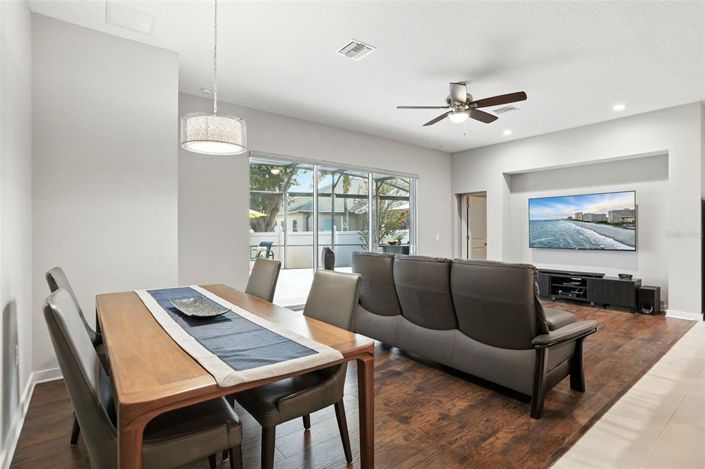 Image No.16-4 Bed House for sale