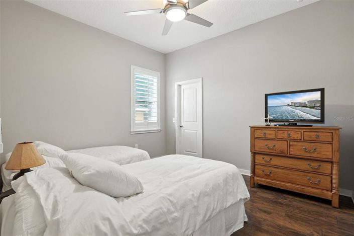 Image No.28-4 Bed House for sale