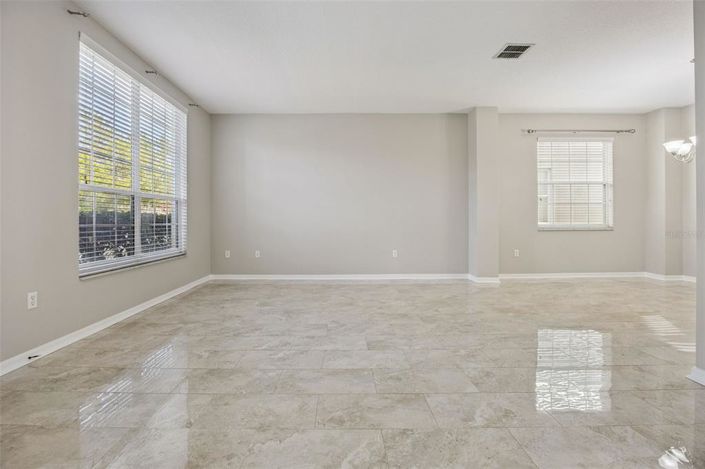 Image No.14-4 Bed House for sale