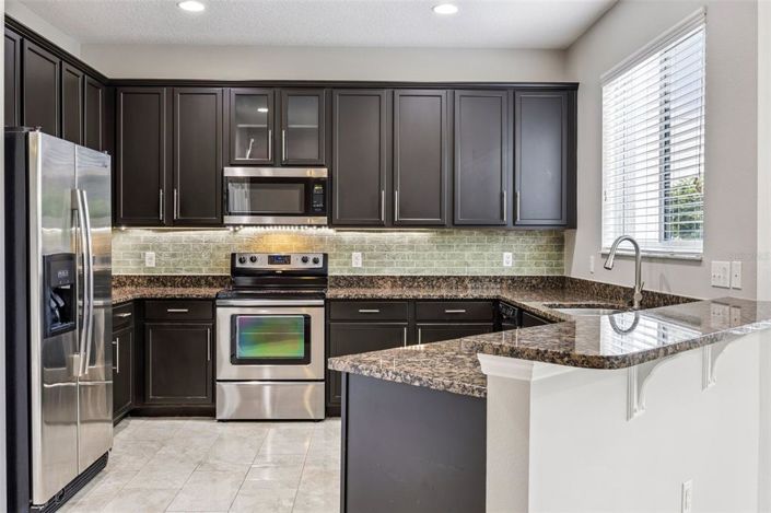 Image No.21-4 Bed House for sale