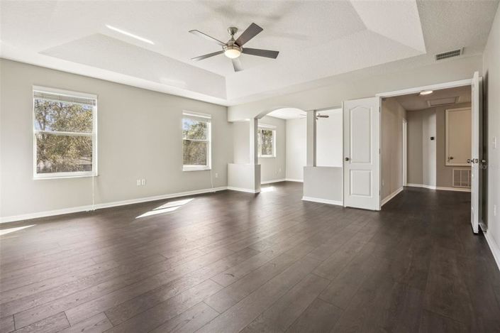 Image No.34-4 Bed House for sale