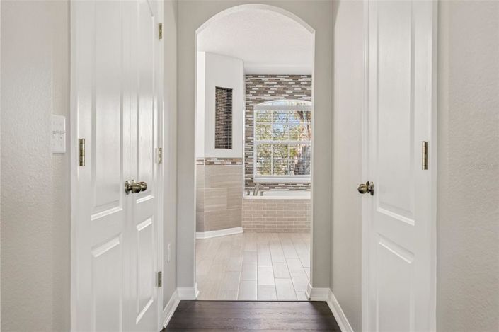 Image No.37-4 Bed House for sale