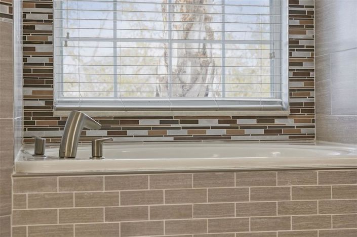 Image No.41-4 Bed House for sale