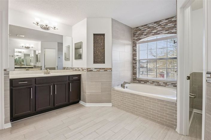 Image No.42-4 Bed House for sale