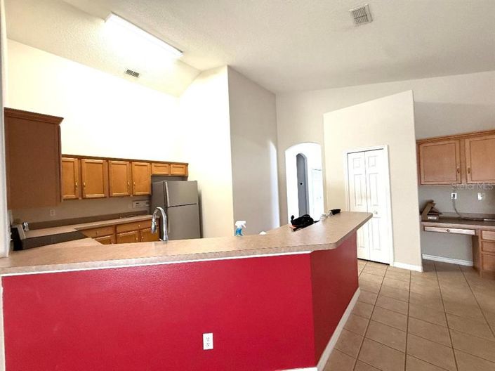 Image No.10-4 Bed House for sale