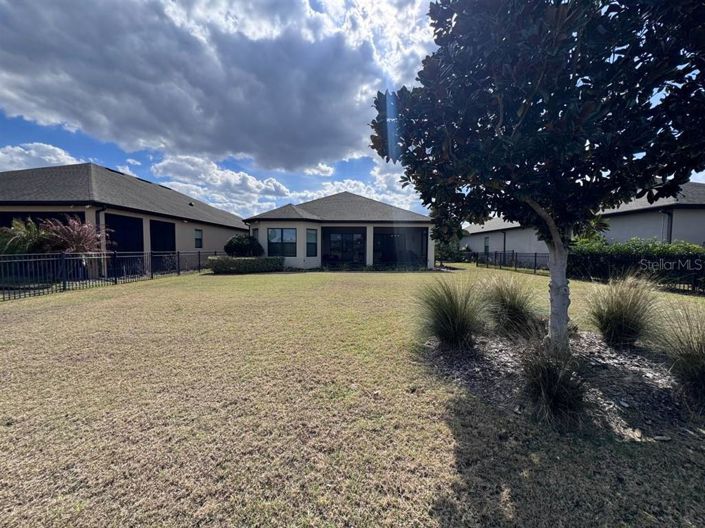 Image No.14-3 Bed House for sale