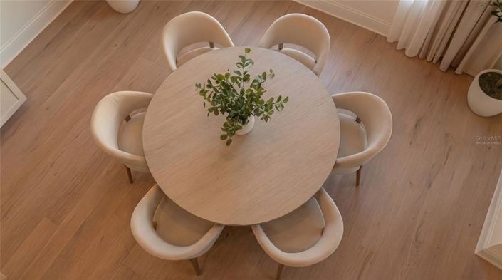 Image No.12-5 Bed House for sale