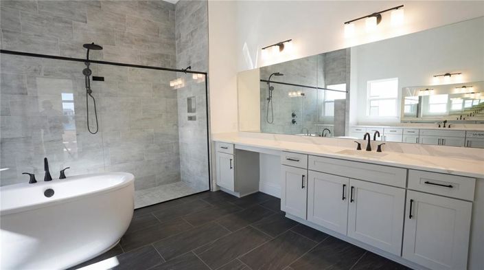 Image No.19-5 Bed House for sale