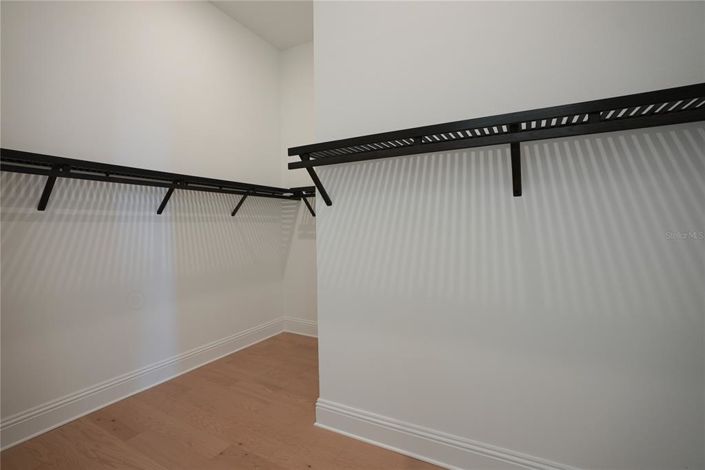 Image No.21-5 Bed House for sale