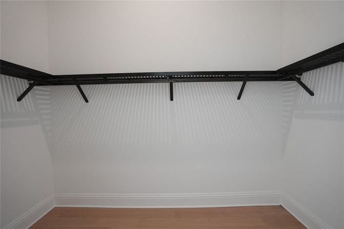 Image No.24-5 Bed House for sale