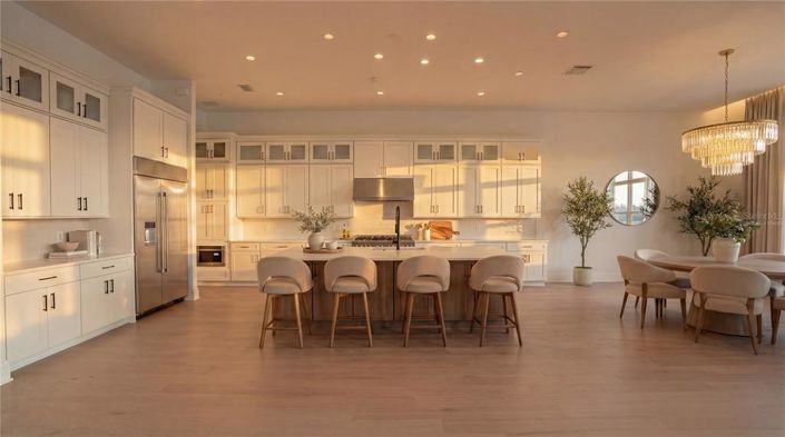 Image No.7-5 Bed House for sale