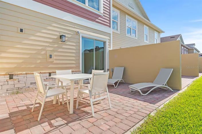 Image No.31-3 Bed Townhouse for sale