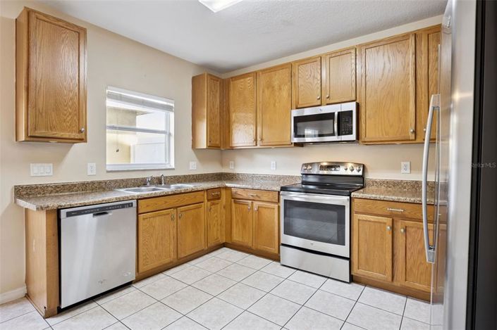 Image No.11-2 Bed Townhouse for sale