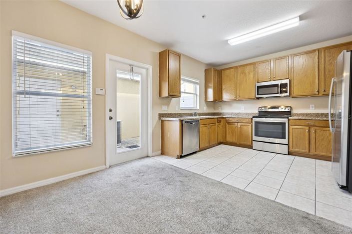 Image No.8-2 Bed Townhouse for sale