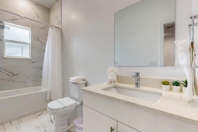 Image No.7-4 Bed Townhouse for sale