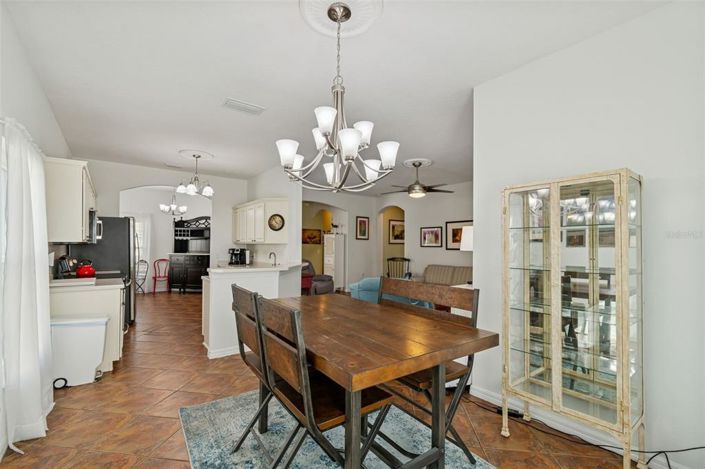 Image No.12-2 Bed House for sale