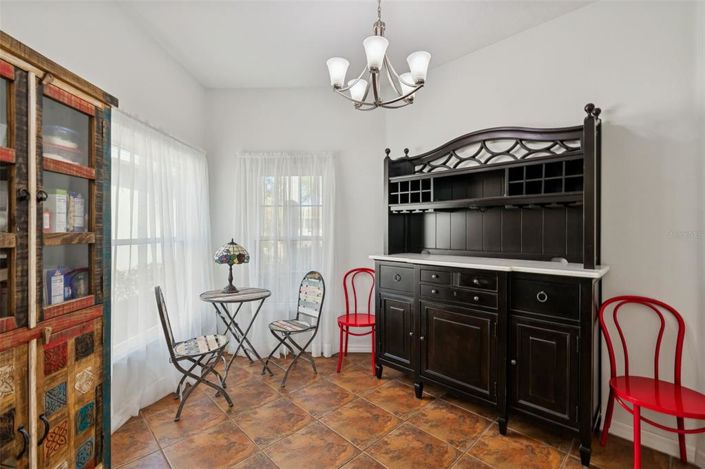 Image No.19-2 Bed House for sale