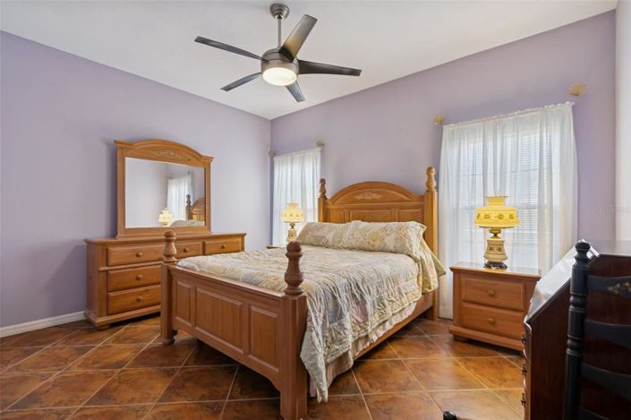 Image No.37-2 Bed House for sale