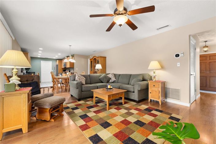 Image No.14-4 Bed House for sale