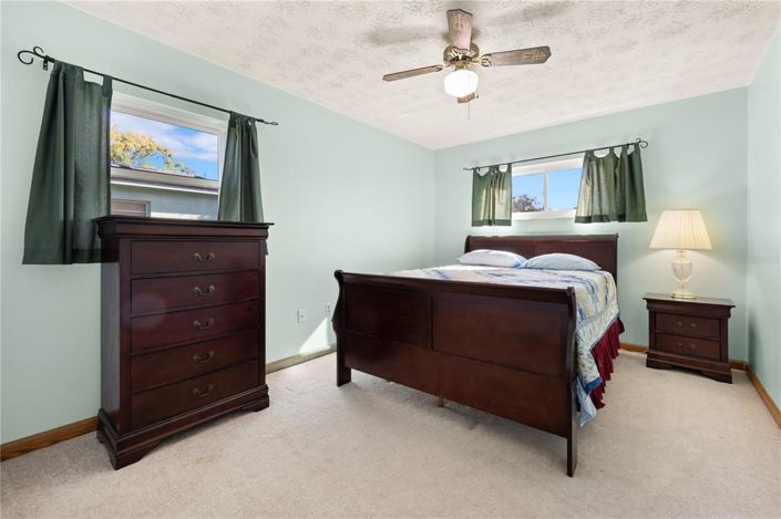 Image No.31-4 Bed House for sale