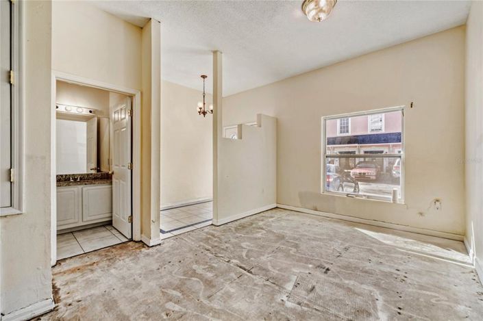 Image No.4-Maison de ville de 4 chambres à vendre à Saint John