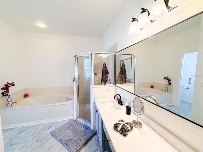 Image No.11-4 Bed House for sale