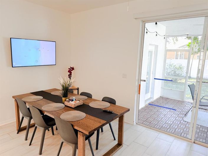 Image No.7-4 Bed House for sale