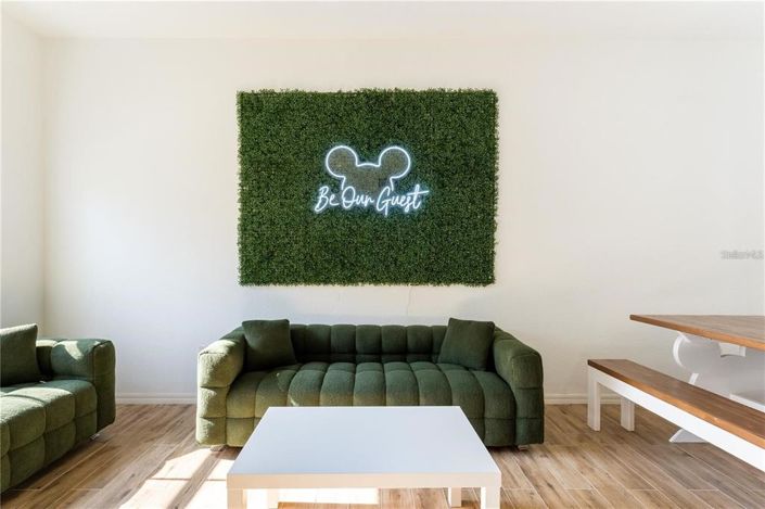 Image No.29-3 Bed Townhouse for sale