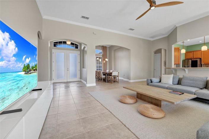 Image No.13-3 Bed House for sale