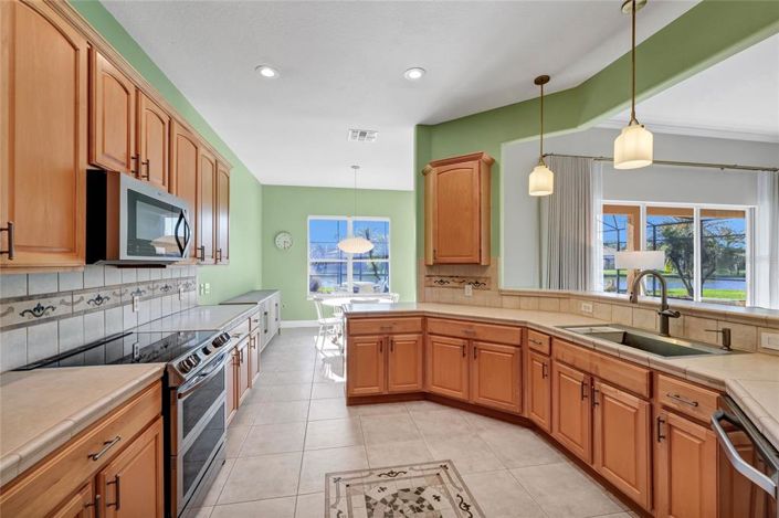 Image No.17-3 Bed House for sale