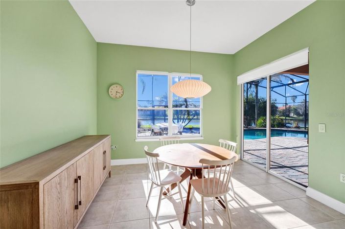 Image No.21-3 Bed House for sale