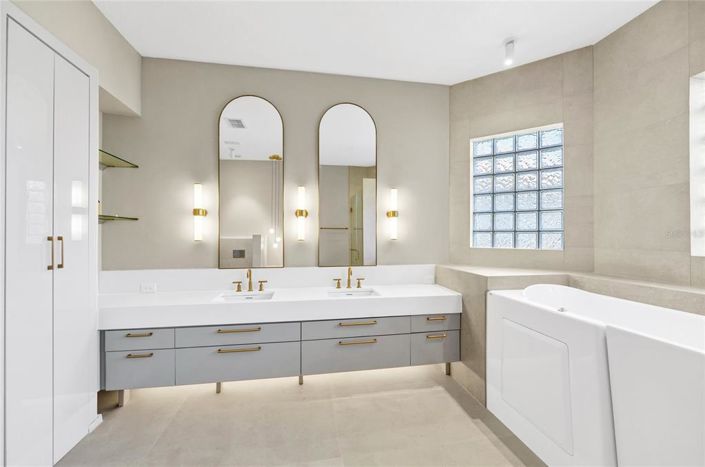 Image No.30-3 Bed House for sale