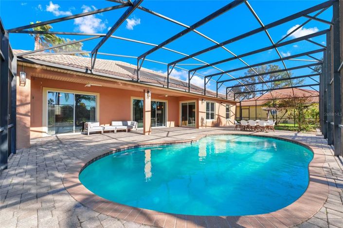 Image No.8-3 Bed House for sale