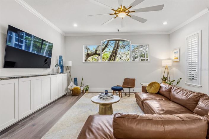 Image No.29-5 Bed House for sale