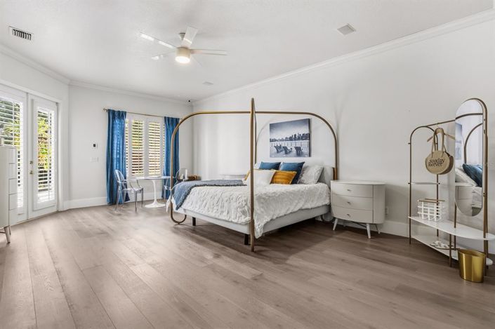 Image No.33-5 Bed House for sale