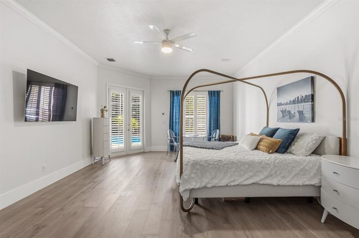 Image No.36-5 Bed House for sale