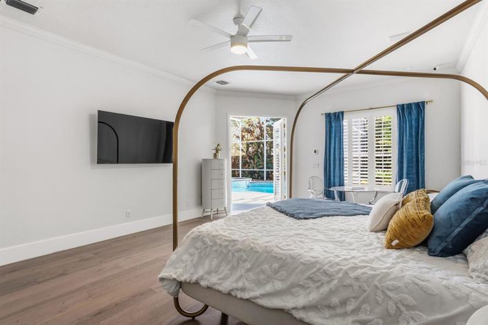 Image No.37-5 Bed House for sale