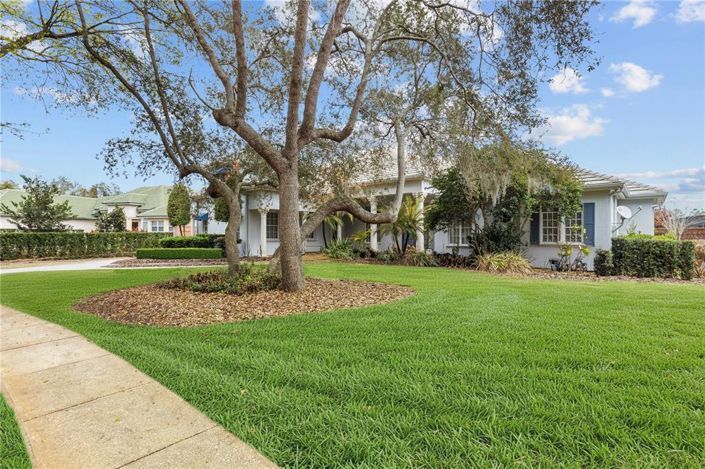 Image No.6-5 Bed House for sale