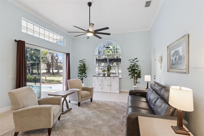 Image No.15-4 Bed House for sale