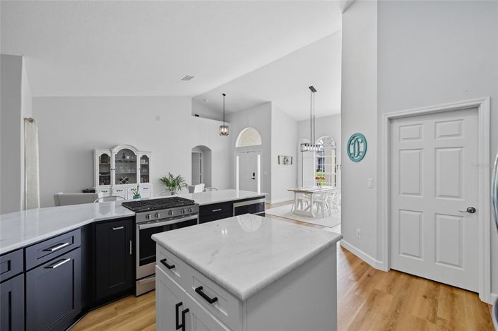 Image No.13-3 Bed House for sale