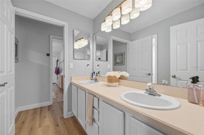 Image No.30-3 Bed House for sale