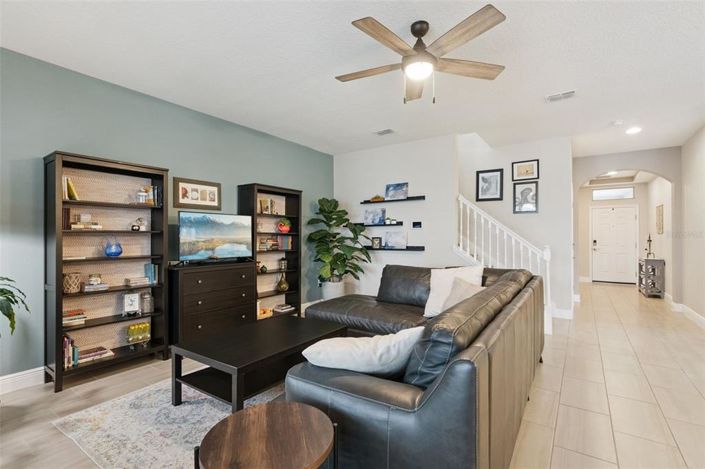 Image No.13-5 Bed House for sale