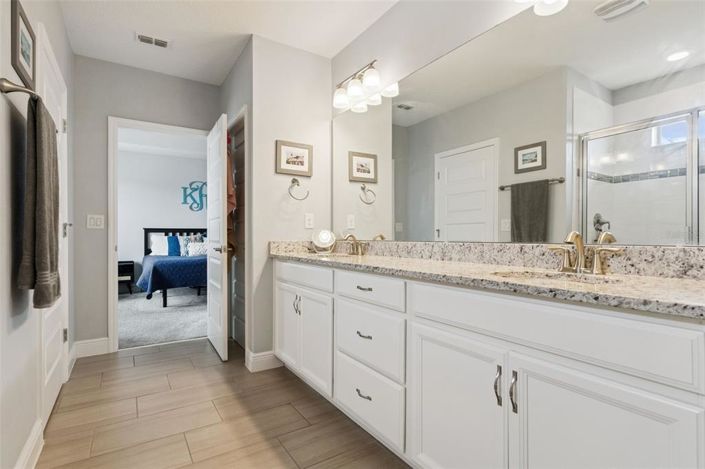 Image No.29-5 Bed House for sale