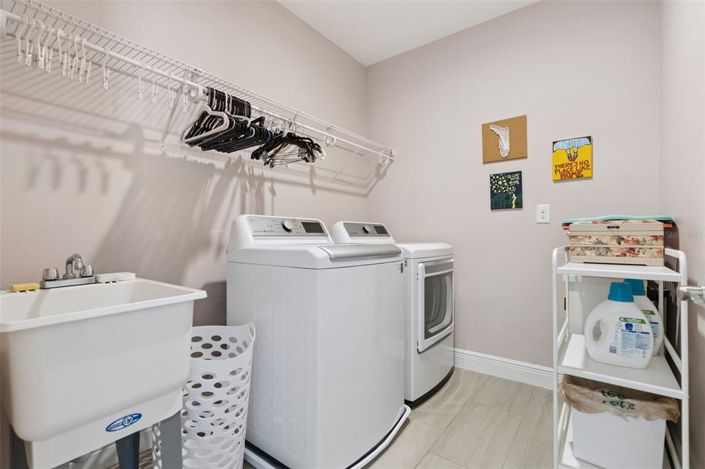 Image No.34-5 Bed House for sale