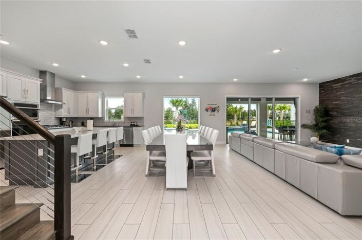 Image No.31-6 Bed House for sale