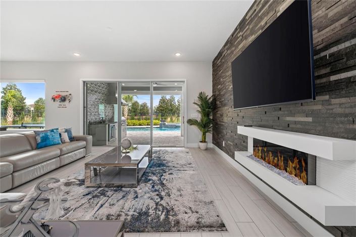 Image No.35-6 Bed House for sale